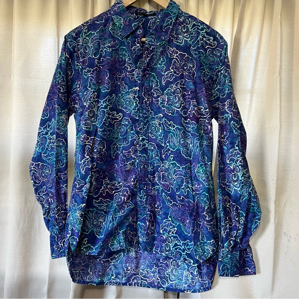 Women's Ron Chereskin Watercolor Printed Long Sleeve Button Down Shirt